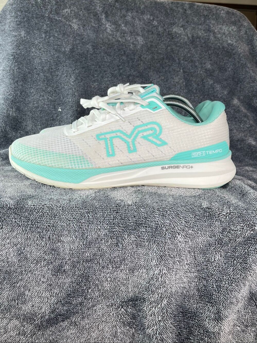 TYR SR-1 Tempo Running Shoes White Mint Green Men's 11.5 / Women's 13 Cushioned